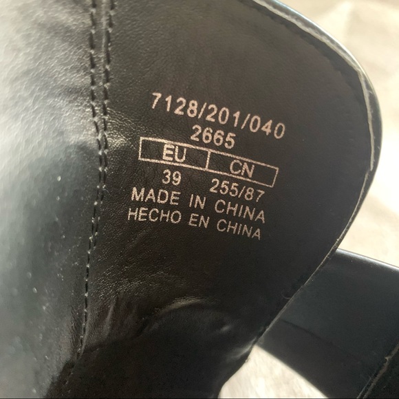 Zara Chunky Black Boots - Picture 5 of 8